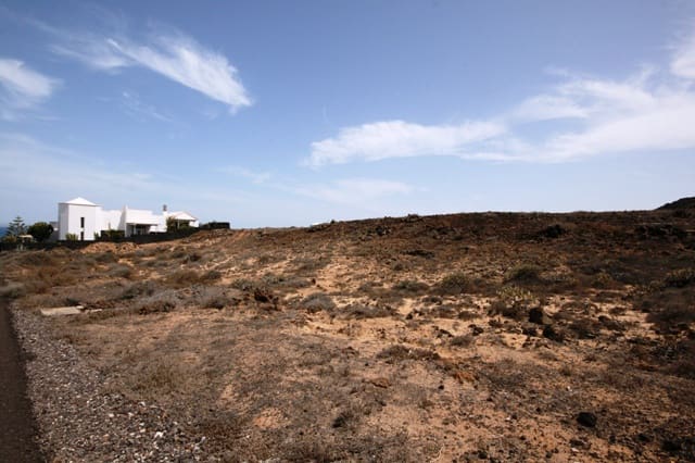 Grunde uden byggetilladelser til salg i Charco del Palo - € 400.000 (Ref: 6639567)