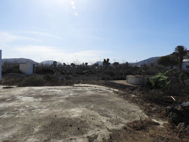 Rakentamaton maa myytävänä paikassa Mala, Haría - 300 000 € (Ref: 7385812)