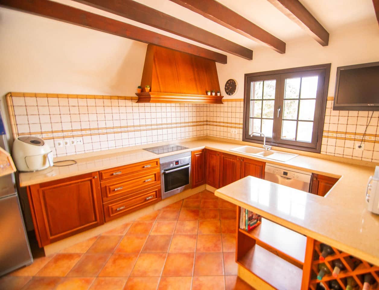 5 bedroom Villa for sale in Mala, Haría with garage € 495,000 (Ref