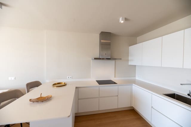 3 soveværelse Lejlighed til salg i Arrecife med garage - € 550.000 (Ref: 8671263)