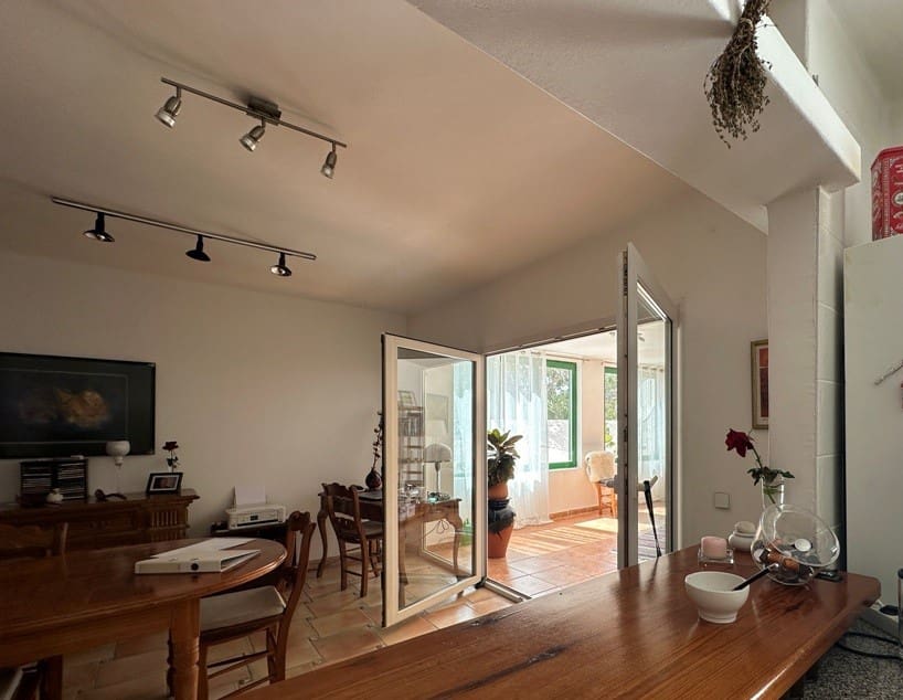 3 soveværelse Lejlighed til salg i Costa Teguise - € 350.000 (Ref: 8754584)