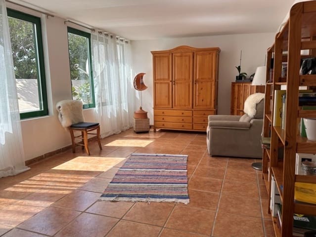 3 soveværelse Lejlighed til salg i Costa Teguise, Teguise - € 350.000 (Ref: 8754584)