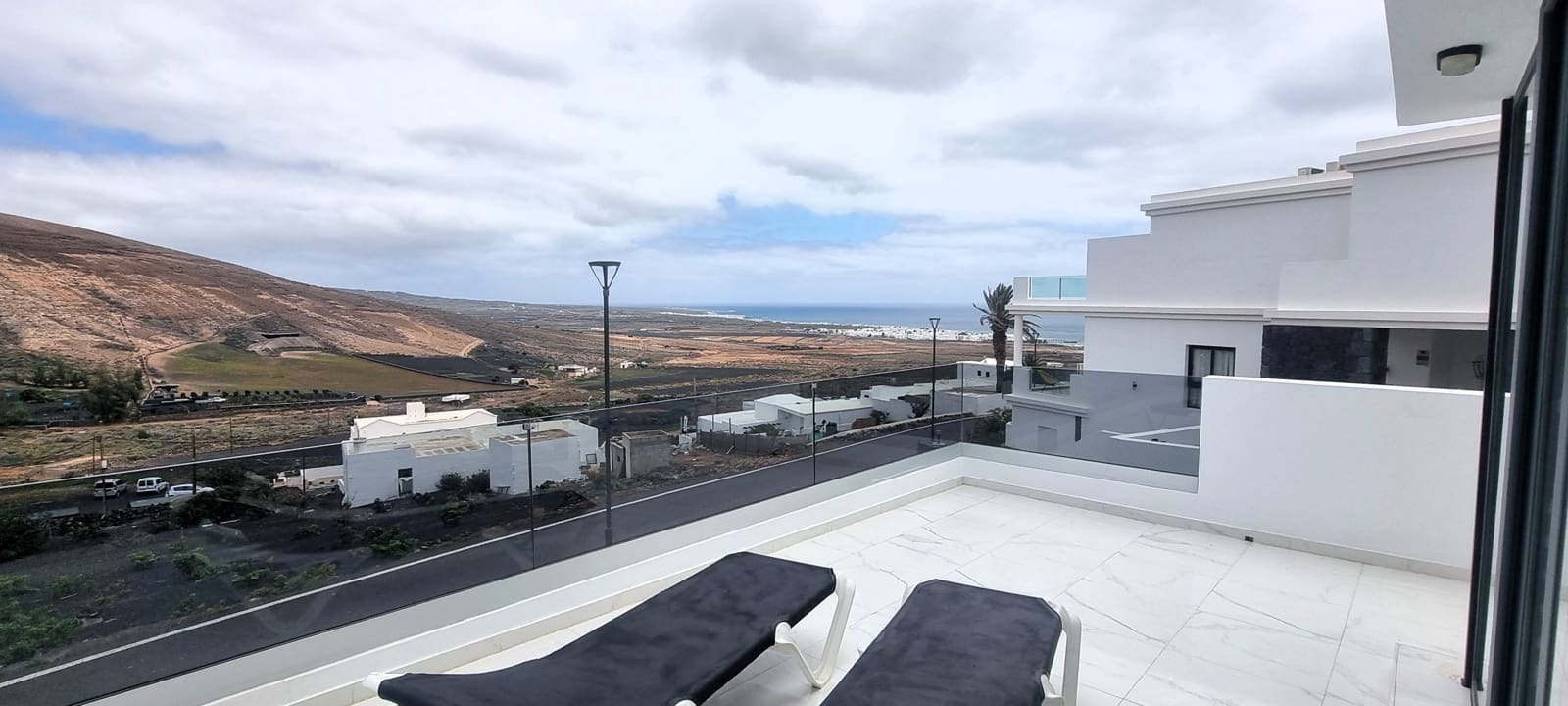 3 soveværelse Villa til salg i Tabayesco med swimmingpool garage - € 650.000 (Ref: 9050373)