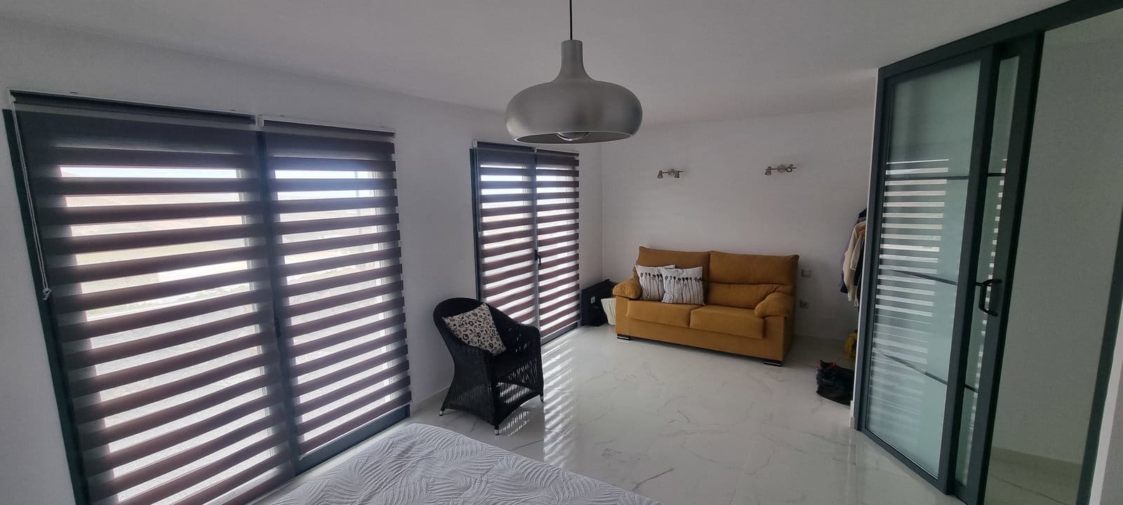 Chalet de 3 habitaciones en Tabayesco en venta con piscina garaje - 650.000 € (Ref: 9050373)