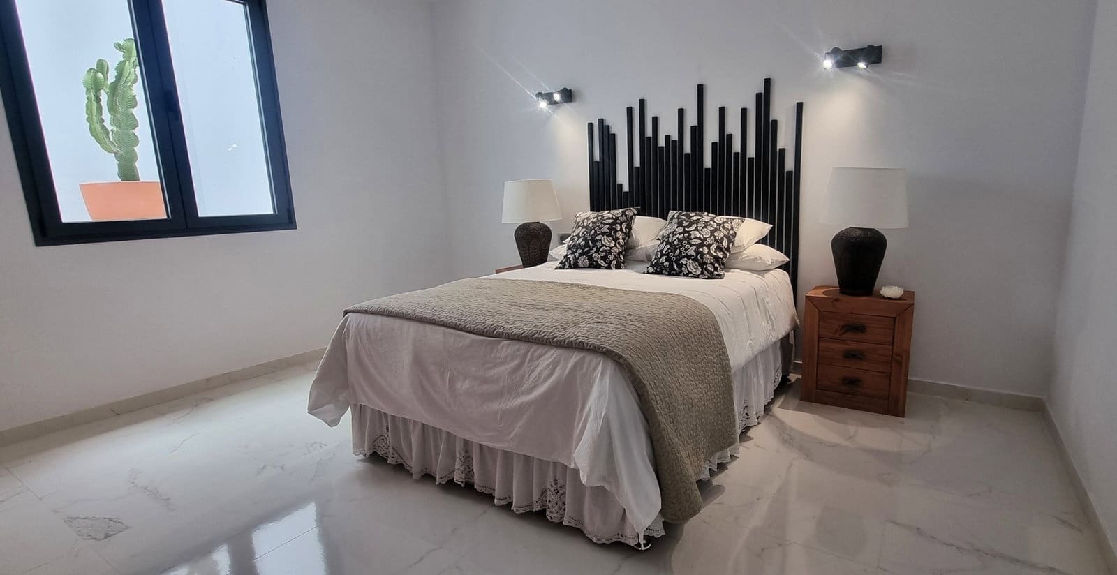 Chalet de 3 habitaciones en Tabayesco en venta con piscina garaje - 650.000 € (Ref: 9050373)
