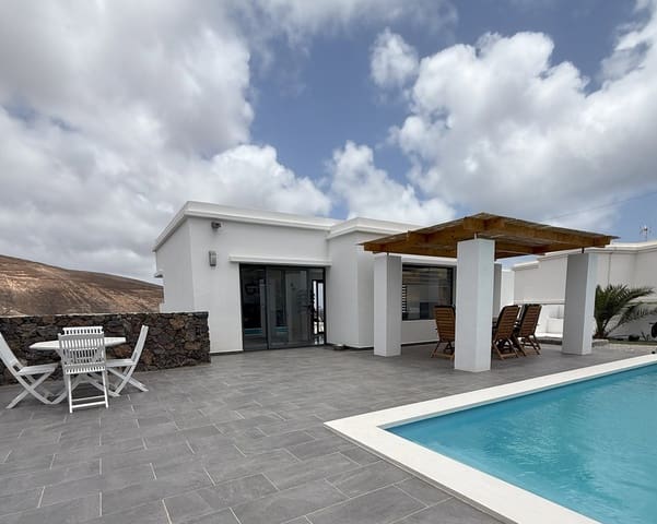 3 soverom Villa til salgs i Tabayesco, Haría med svømmebasseng garasje - € 650 000 (Ref: 9050373)