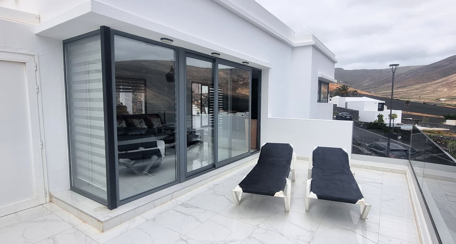 Chalet de 3 habitaciones en Tabayesco en venta con piscina garaje - 650.000 € (Ref: 9050373)