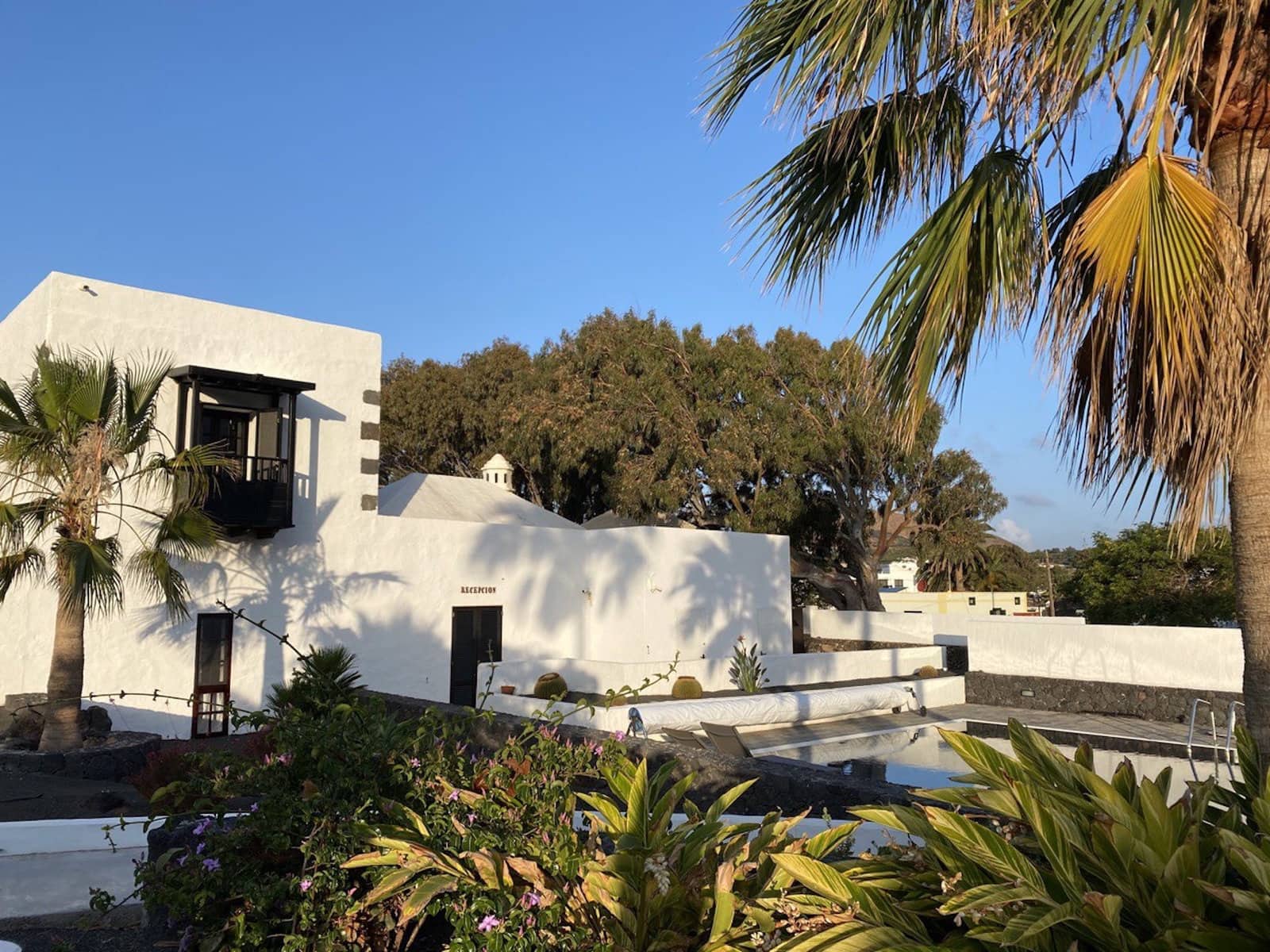 7 soveværelse Finca/Landehus til salg i Uga med swimmingpool garage - € 2.980.000 (Ref: 9123525)