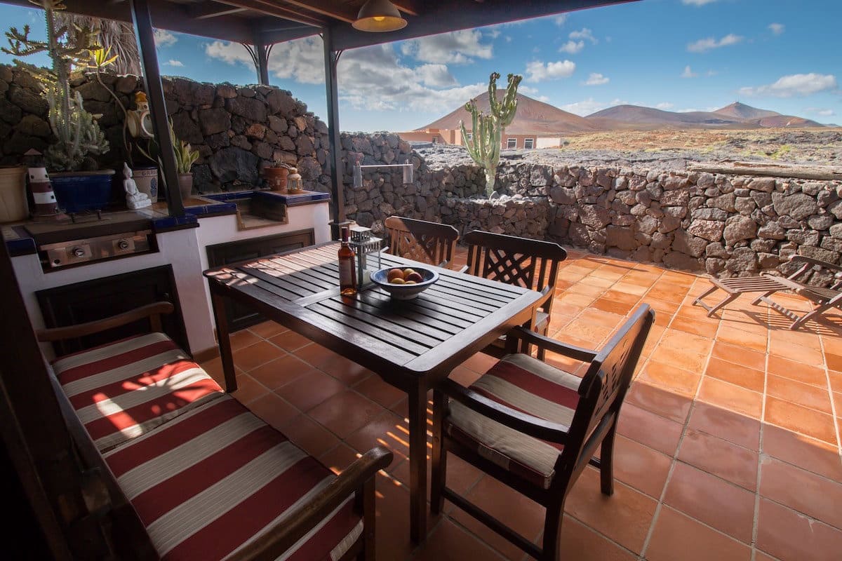 7 bedroom Finca/Country House for sale in Tahiche with pool garage - € 1,530,000 (Ref: 9301777)