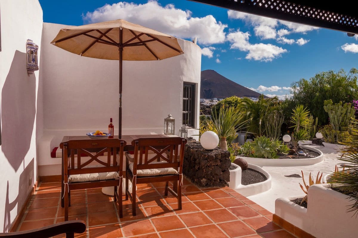 7 bedroom Finca/Country House for sale in Tahiche with pool garage - € 1,530,000 (Ref: 9301777)