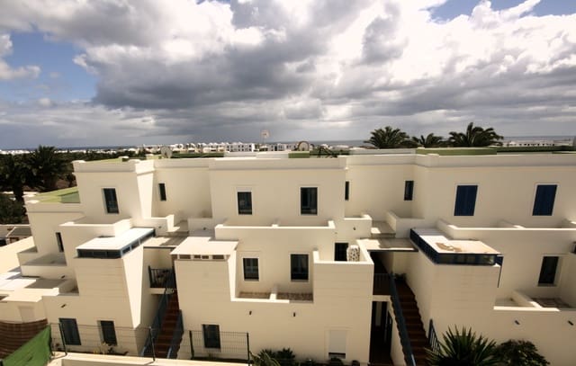 3 soveværelse Lejlighed til salg i Costa Teguise, Teguise med garage - € 275.000 (Ref: 9343575)