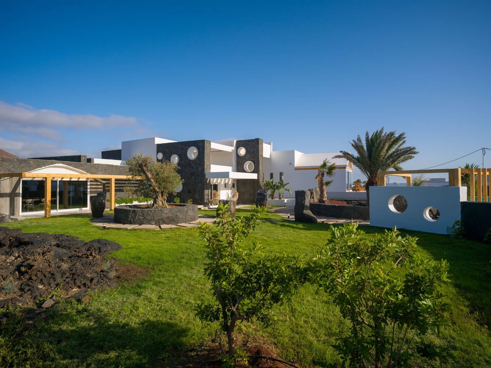 6 sovrum Villa till salu i Tahiche med pool garage - 2 400 000 € (Ref: 9343576)