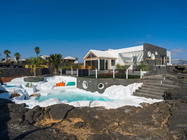 6 soverom Villa til salgs i Tahiche, Teguise med svømmebasseng garasje - € 2 400 000 (Ref: 9343576)