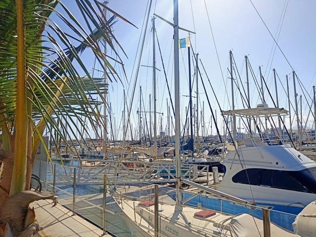 3 Zimmer Penthouse zu verkaufen in Arrecife mit Garage - 590.000 € (Ref: 9603300)