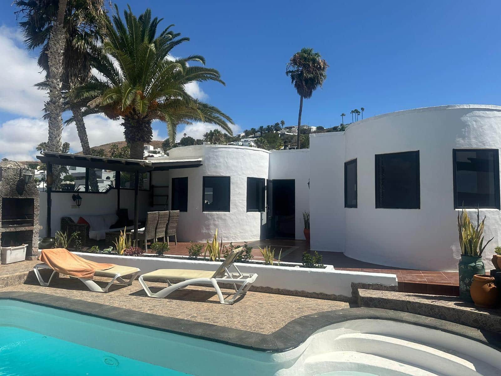 5 sovrum Villa till salu i Nazaret med pool garage - 618 000 € (Ref: 9805537)