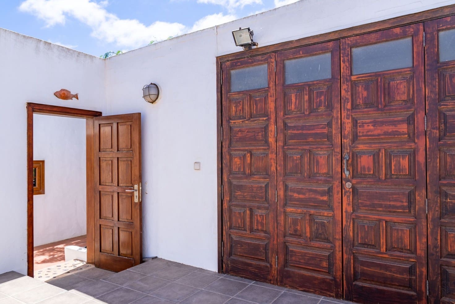 2 bedroom Apartment for sale in Tahiche with garage - € 595,000 (Ref: 9922913)