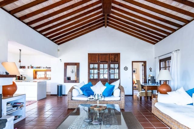 2 soverom Leilighet til salgs i Tahiche, Teguise med garasje - € 595 000 (Ref: 9922913)