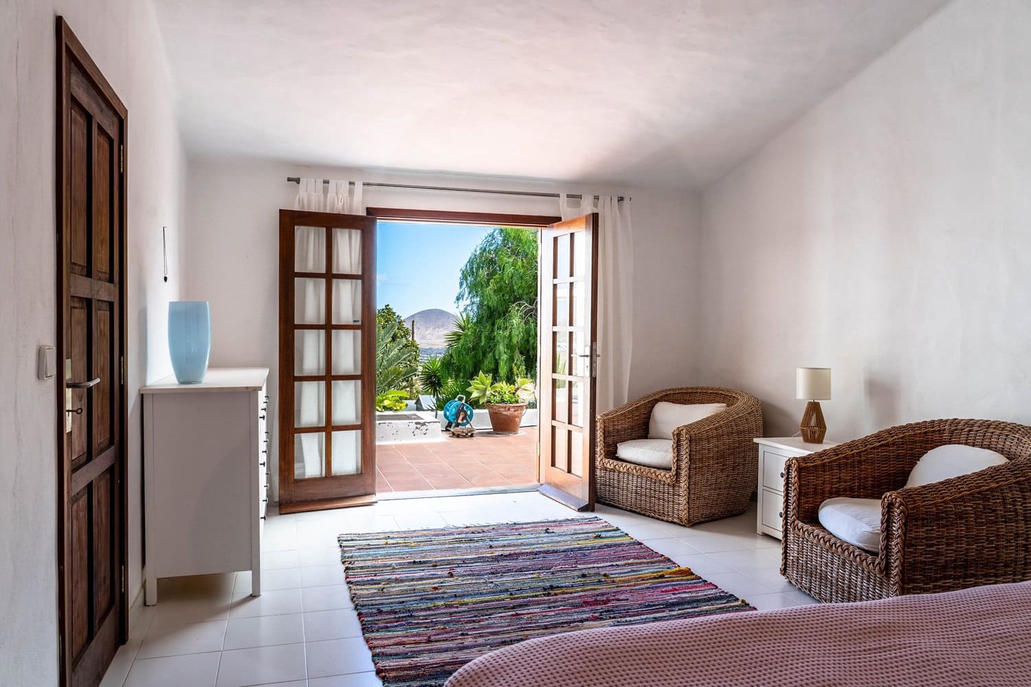 2 bedroom Apartment for sale in Tahiche with garage - € 595,000 (Ref: 9922913)