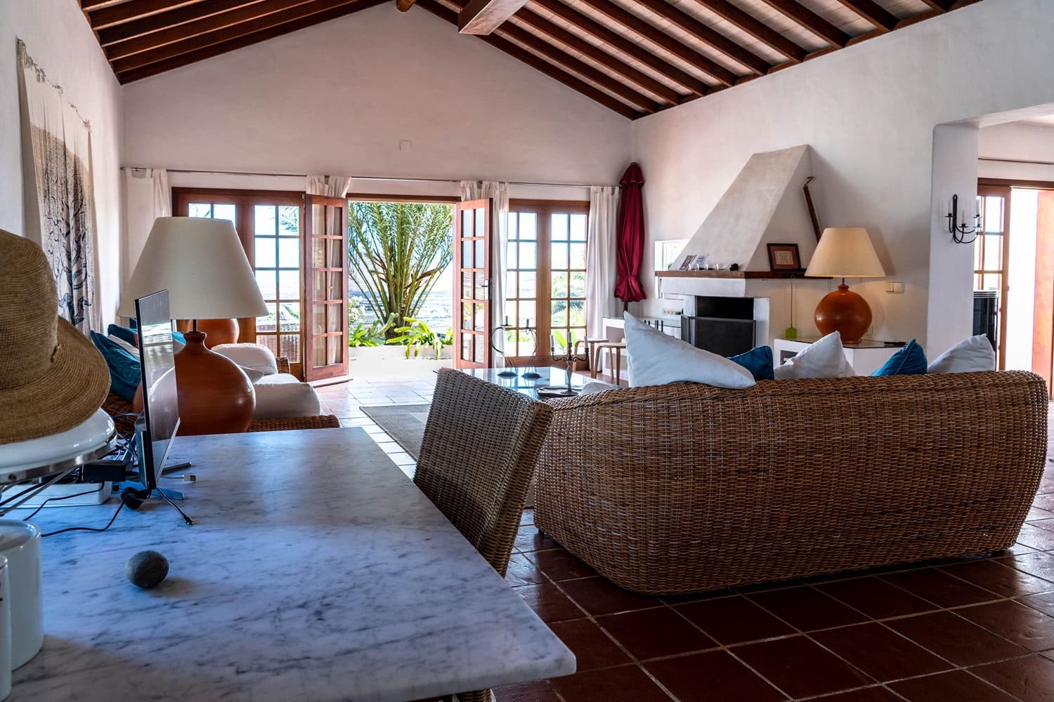 2 bedroom Apartment for sale in Tahiche with garage - € 595,000 (Ref: 9922913)