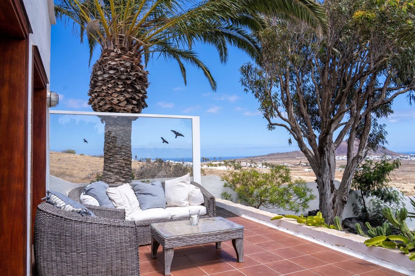 2 bedroom Apartment for sale in Tahiche with garage - € 595,000 (Ref: 9922913)