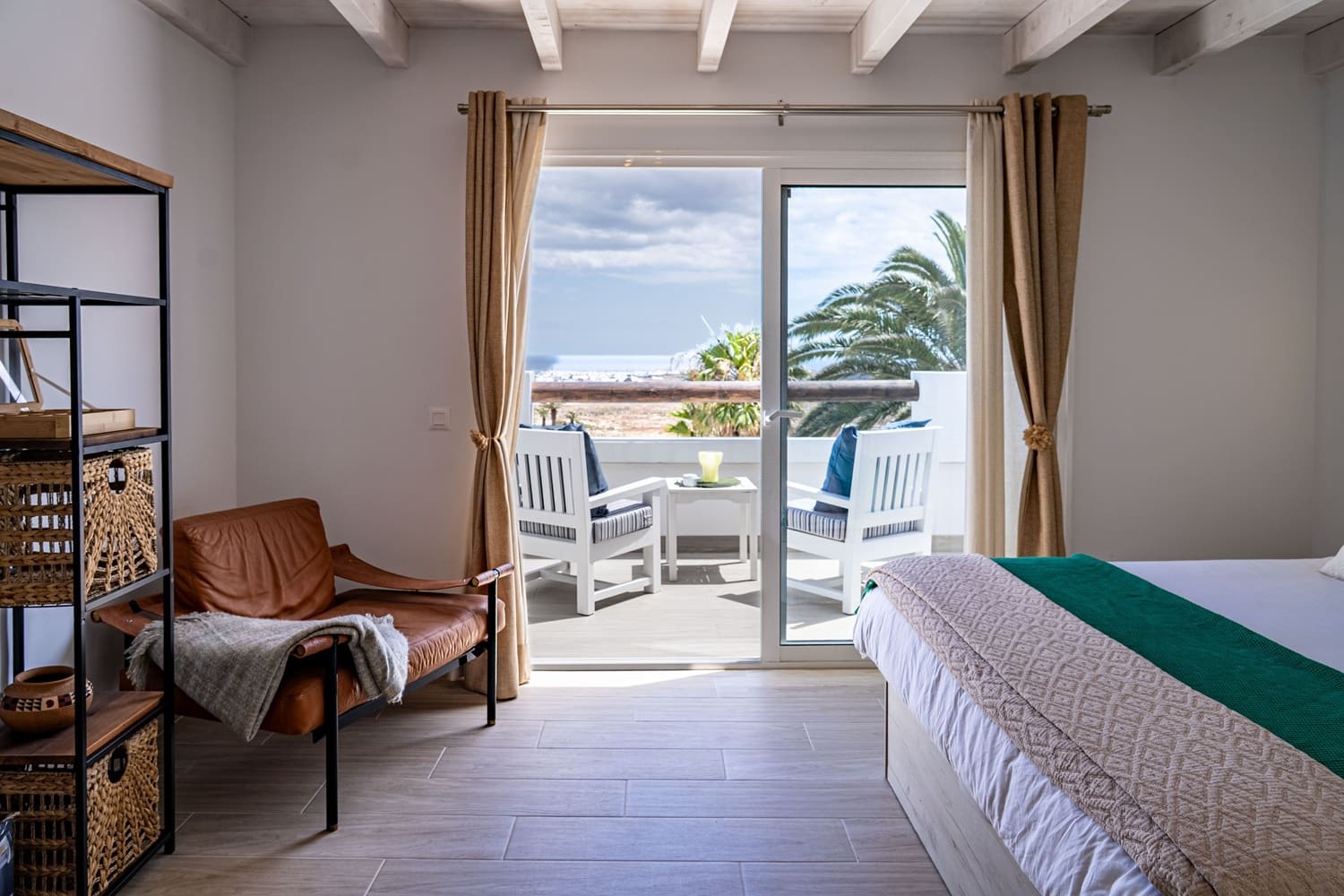 3 bedroom Apartment for sale in Tahiche with pool garage - € 795,000 (Ref: 9922914)