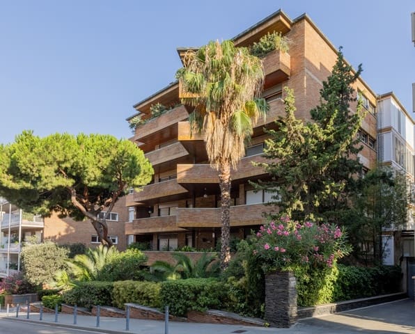 8 bedroom Penthouse for sale in Sant Gervasi - Galvany, Barcelona city with garage - € 3,950,000 (Ref: 9216344)