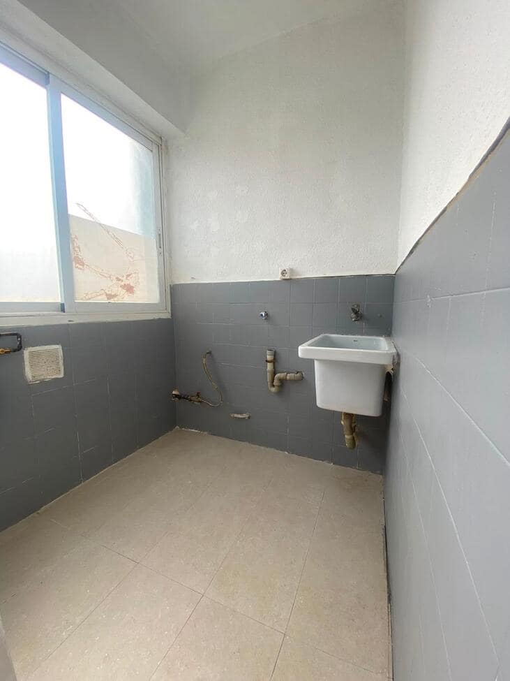 3 bedroom Apartment for sale in Denia with garage - € 175,000 (Ref: 10018322)