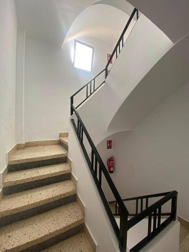 3 bedroom Apartment for sale in Denia with garage - € 175,000 (Ref: 10018322)