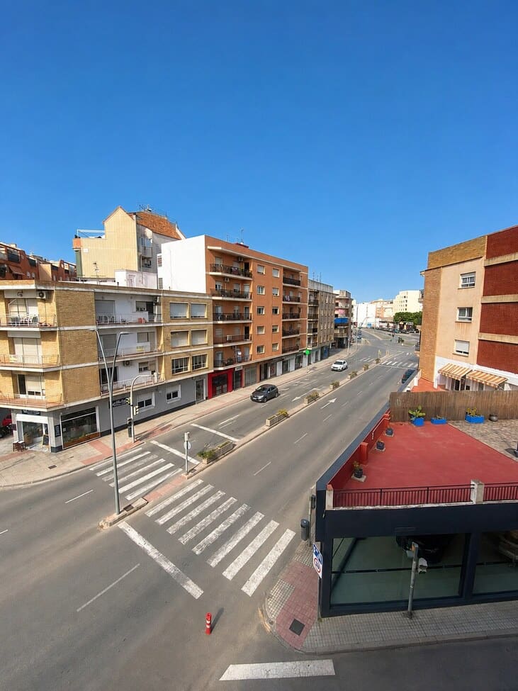 3 bedroom Apartment for sale in Denia with garage - € 175,000 (Ref: 10018322)