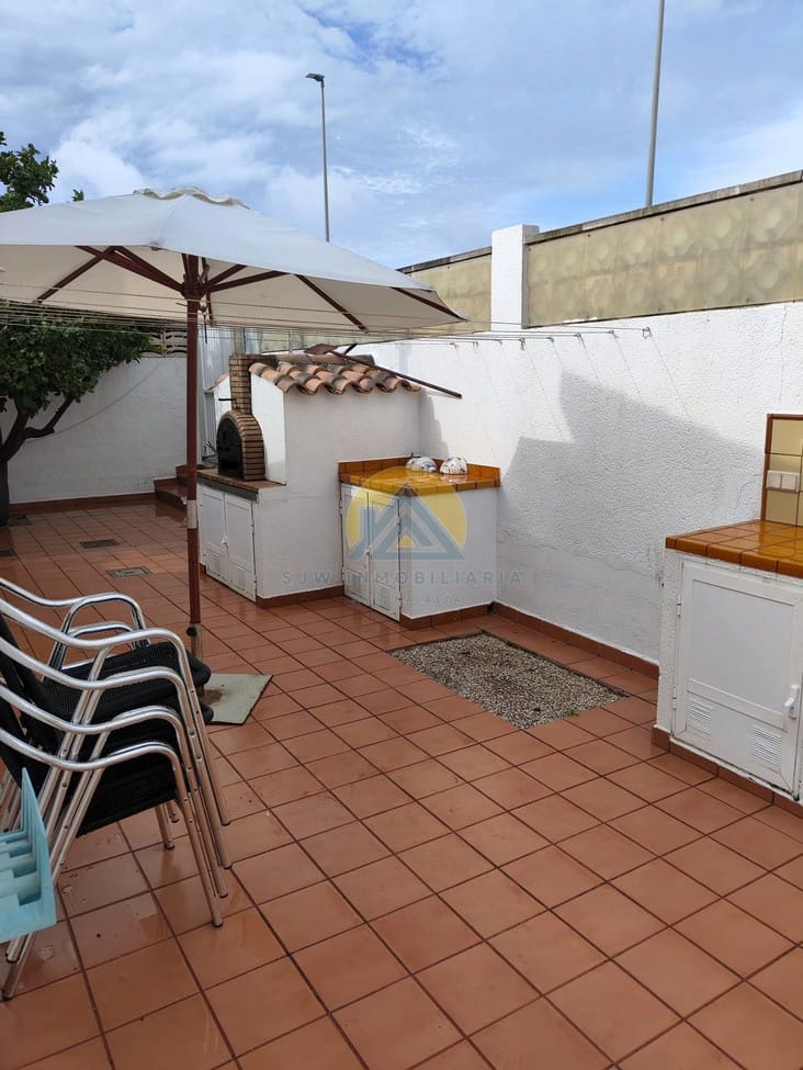 4 quarto Bungalow para venda em Denia - 374 000 € (Ref: 10031494)