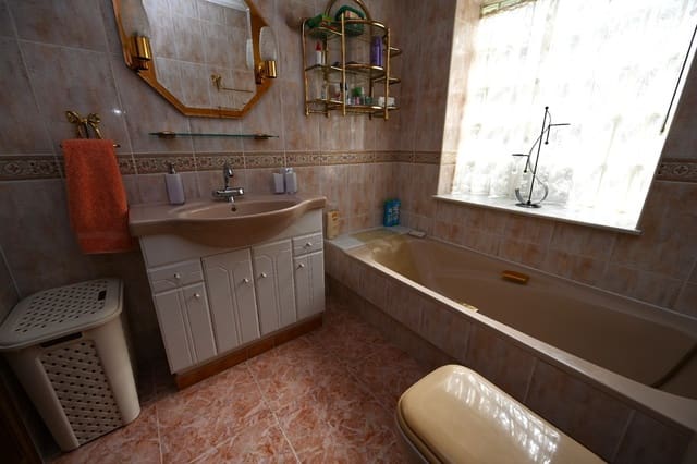 3 chambre Villa/Maison à vendre à La Sella avec piscine garage - 425 000 € (Ref: 10162124)