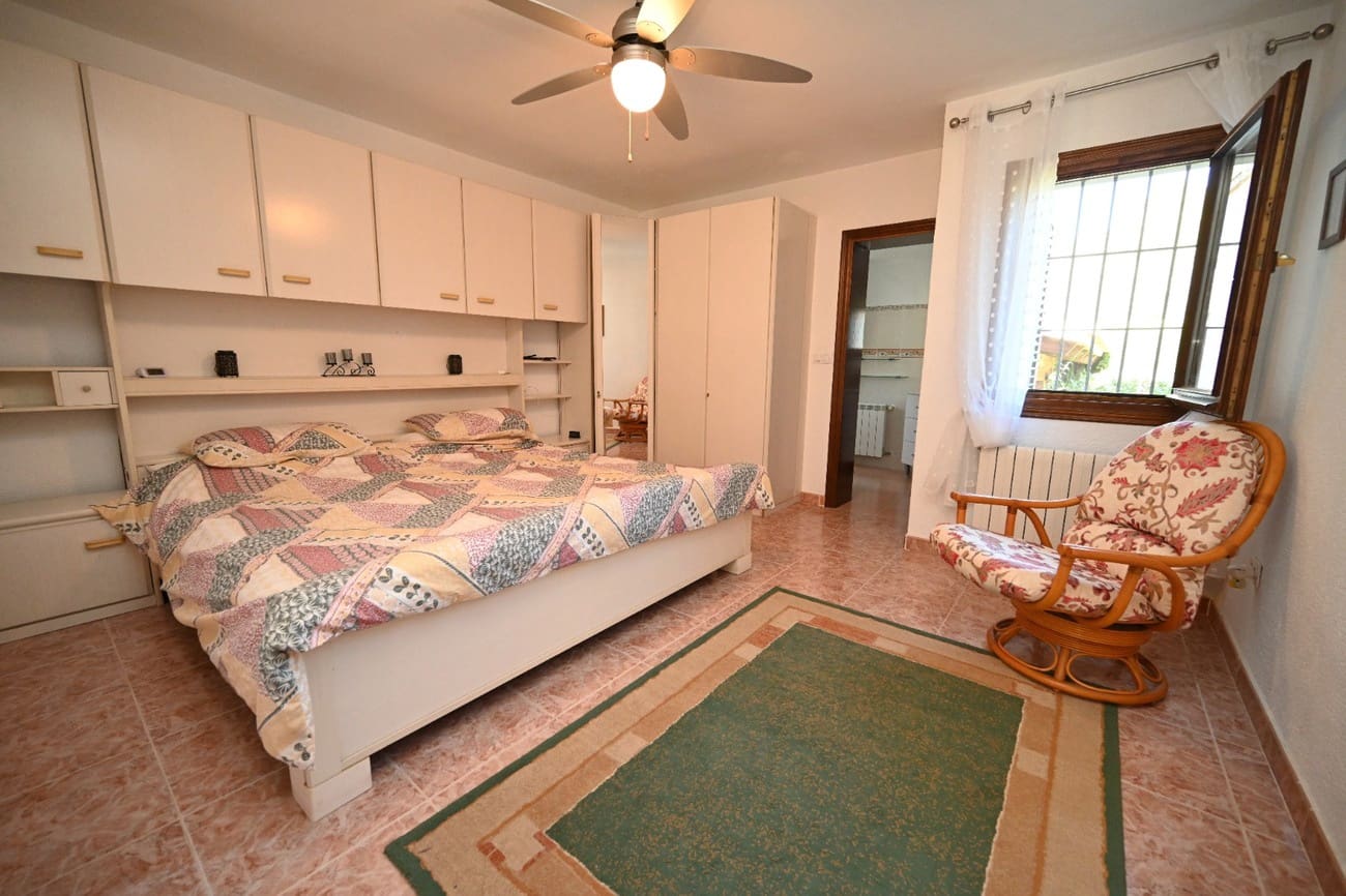 3 chambre Villa/Maison à vendre à La Sella avec piscine garage - 425 000 € (Ref: 10162124)