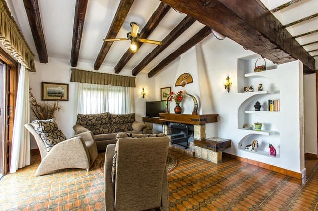 3 soverom Villa til salgs i La Pedrera - Vessanes, Dénia med svømmebasseng garasje - € 580 000 (Ref: 9325823)