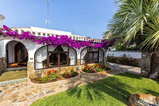 3 soverom Villa til salgs i La Pedrera - Vessanes, Dénia med svømmebasseng garasje - € 580 000 (Ref: 9325823)