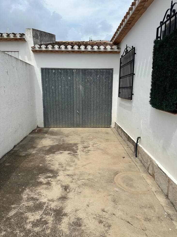 4 quarto Moradia para venda em Denia com piscina - 490 000 € (Ref: 9325824)