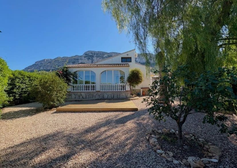 4 quarto Moradia para venda em Denia com piscina - 490 000 € (Ref: 9325824)