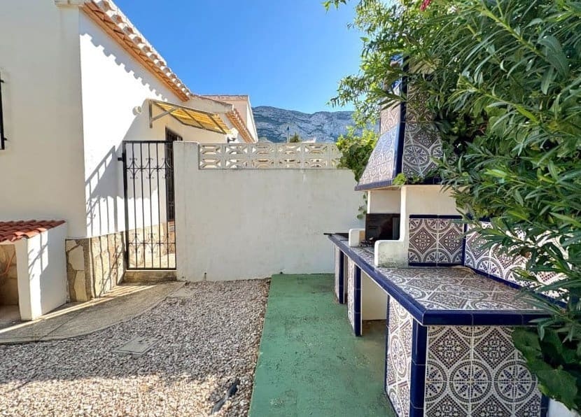 4 quarto Moradia para venda em Denia com piscina - 490 000 € (Ref: 9325824)
