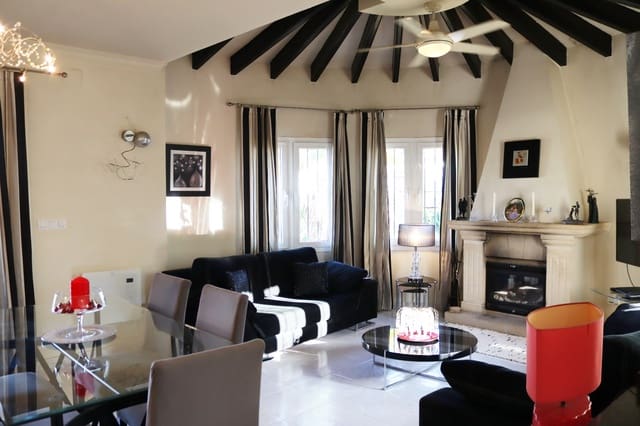 2 soverom Villa til salgs i Murla med garasje - € 345 000 (Ref: 9383706)