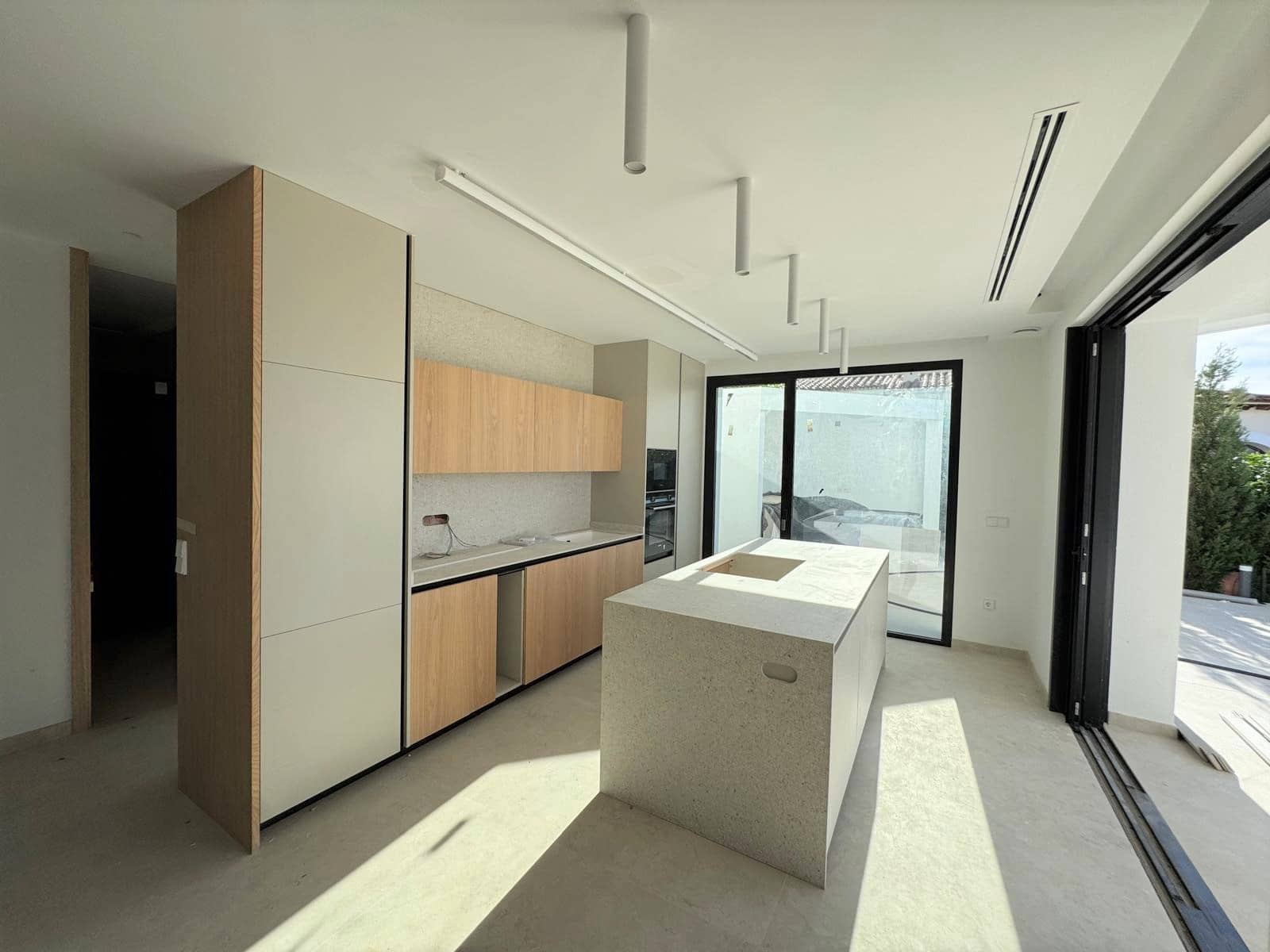 4 makuuhuone Huvila myytävänä paikassa Denia mukana uima-altaan 
autotalli - 1 550 000 € (Ref: 9383707)