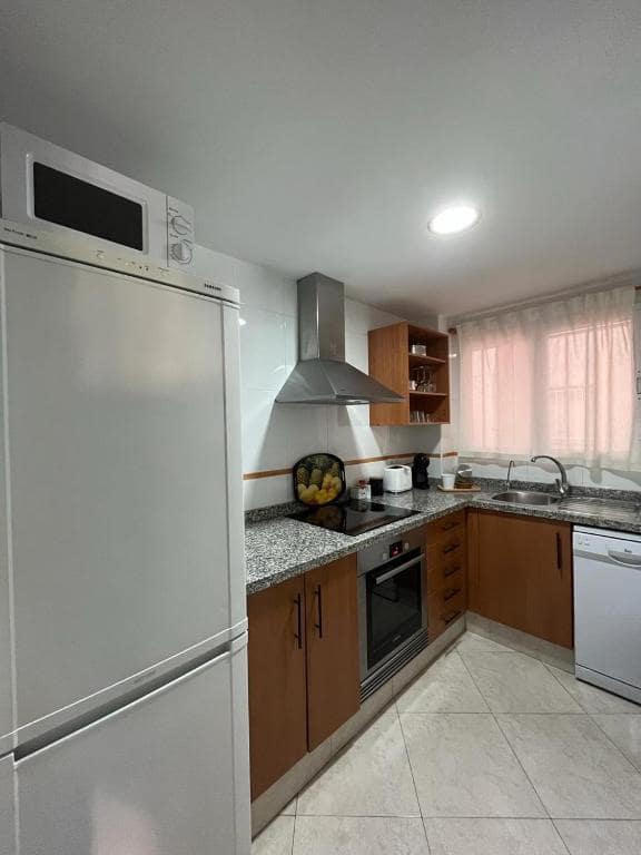 1 bedroom Apartment for sale in Denia with garage - € 175,000 (Ref: 9420612)