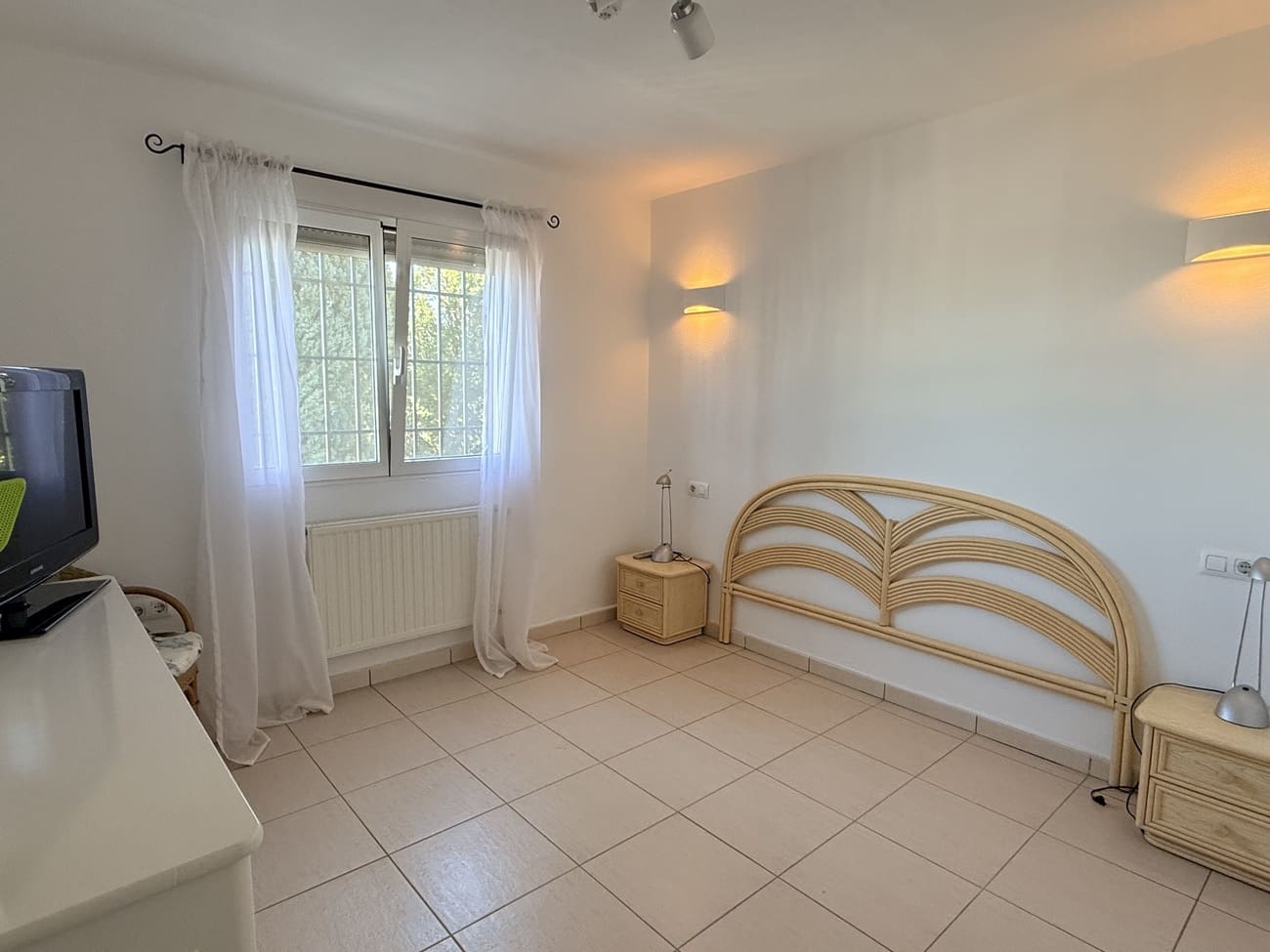 4 sypialnia Willa na sprzedaż w Monte Pego z basenem garażem - 560 000 € (Ref: 9932103)