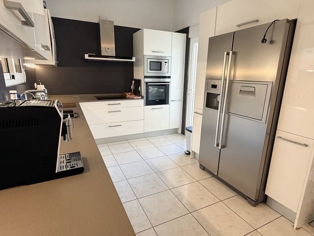4 slaapkamer Villa te koop in Monte Pego, Pego met zwembad garage - € 560.000 (Ref: 9932103)