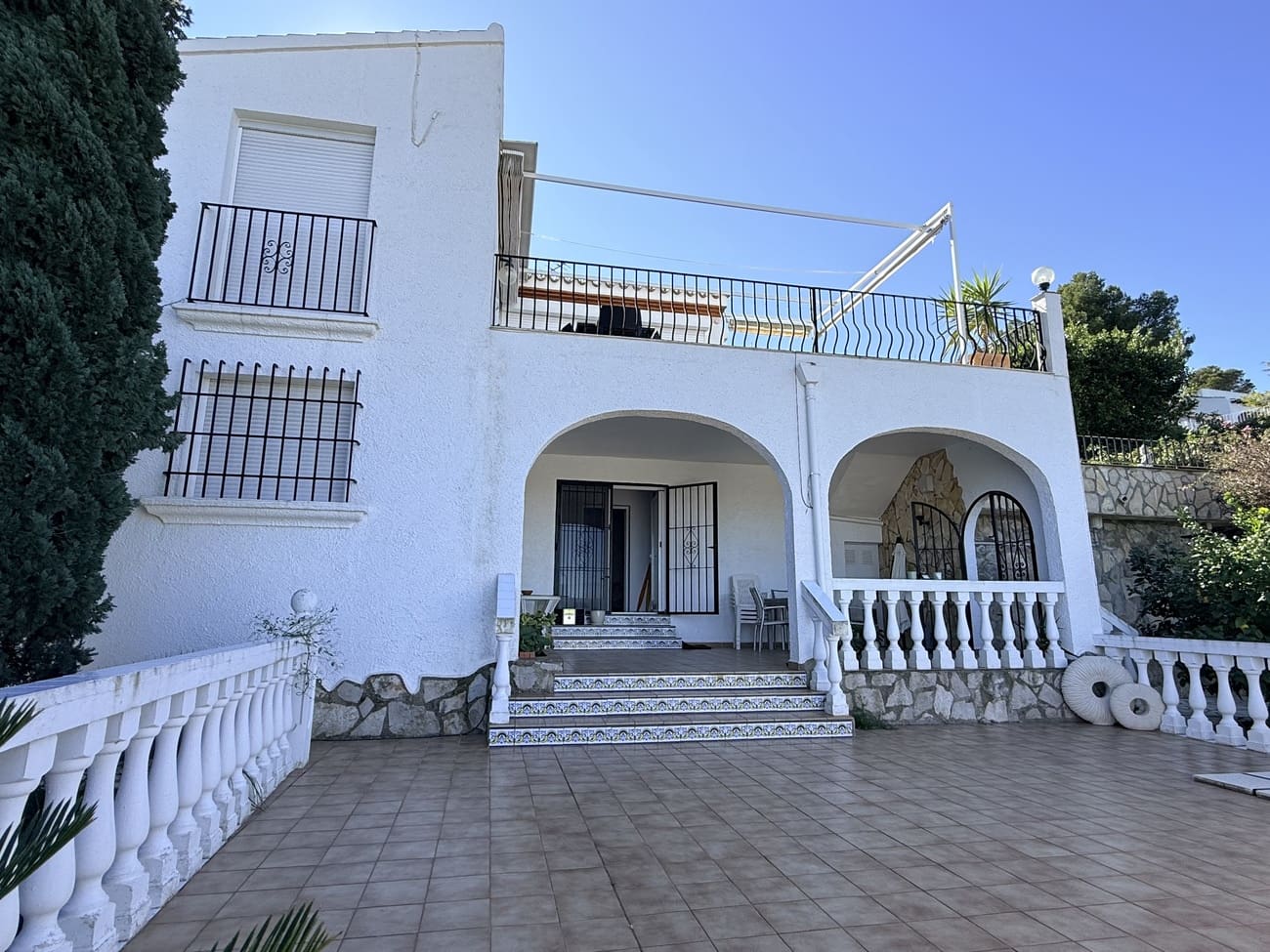 4 sypialnia Willa na sprzedaż w Monte Pego z basenem garażem - 560 000 € (Ref: 9932103)