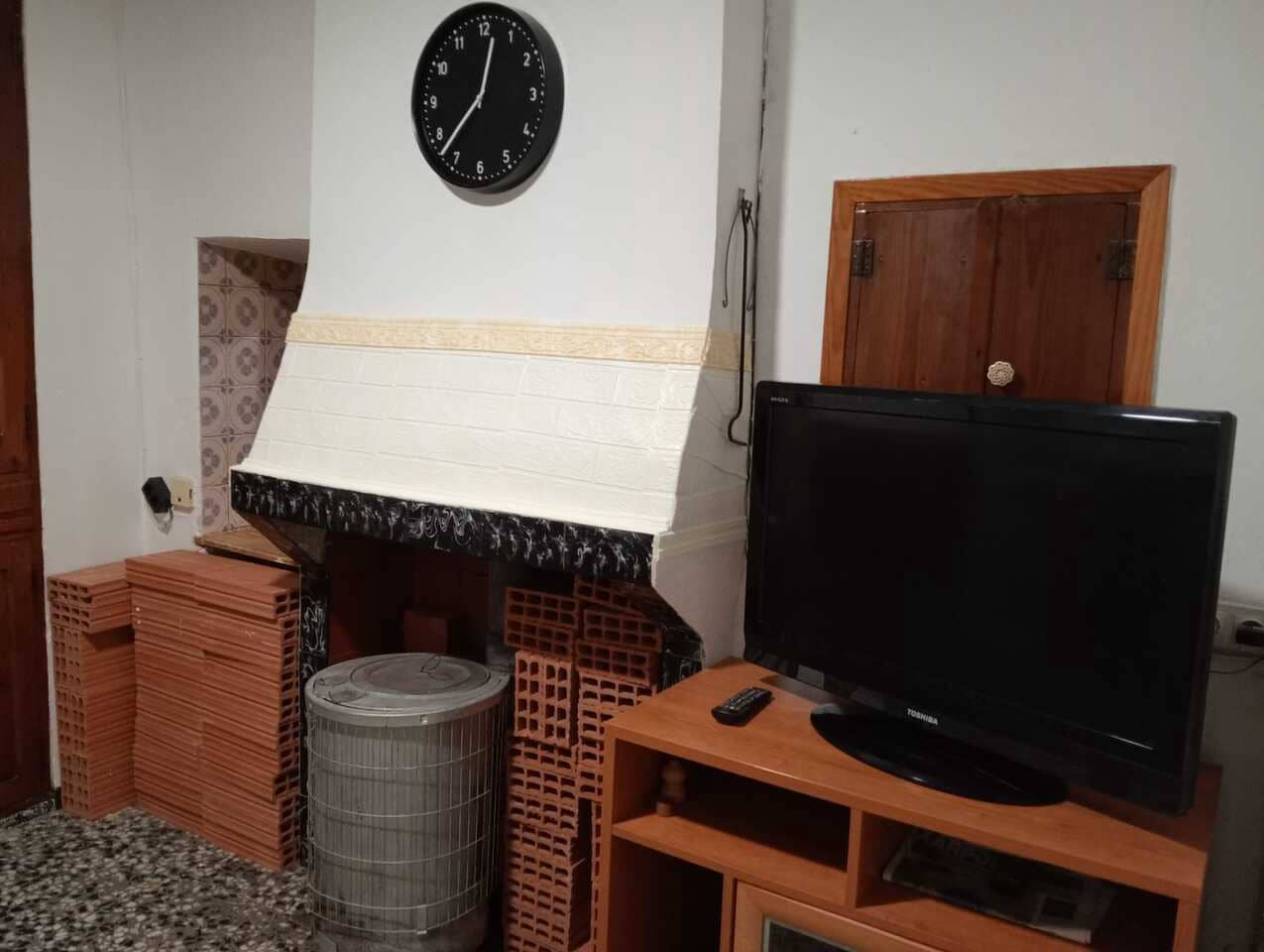 4 bedroom Townhouse for sale in Castell de Castells - € 85,000 (Ref: 9932105)