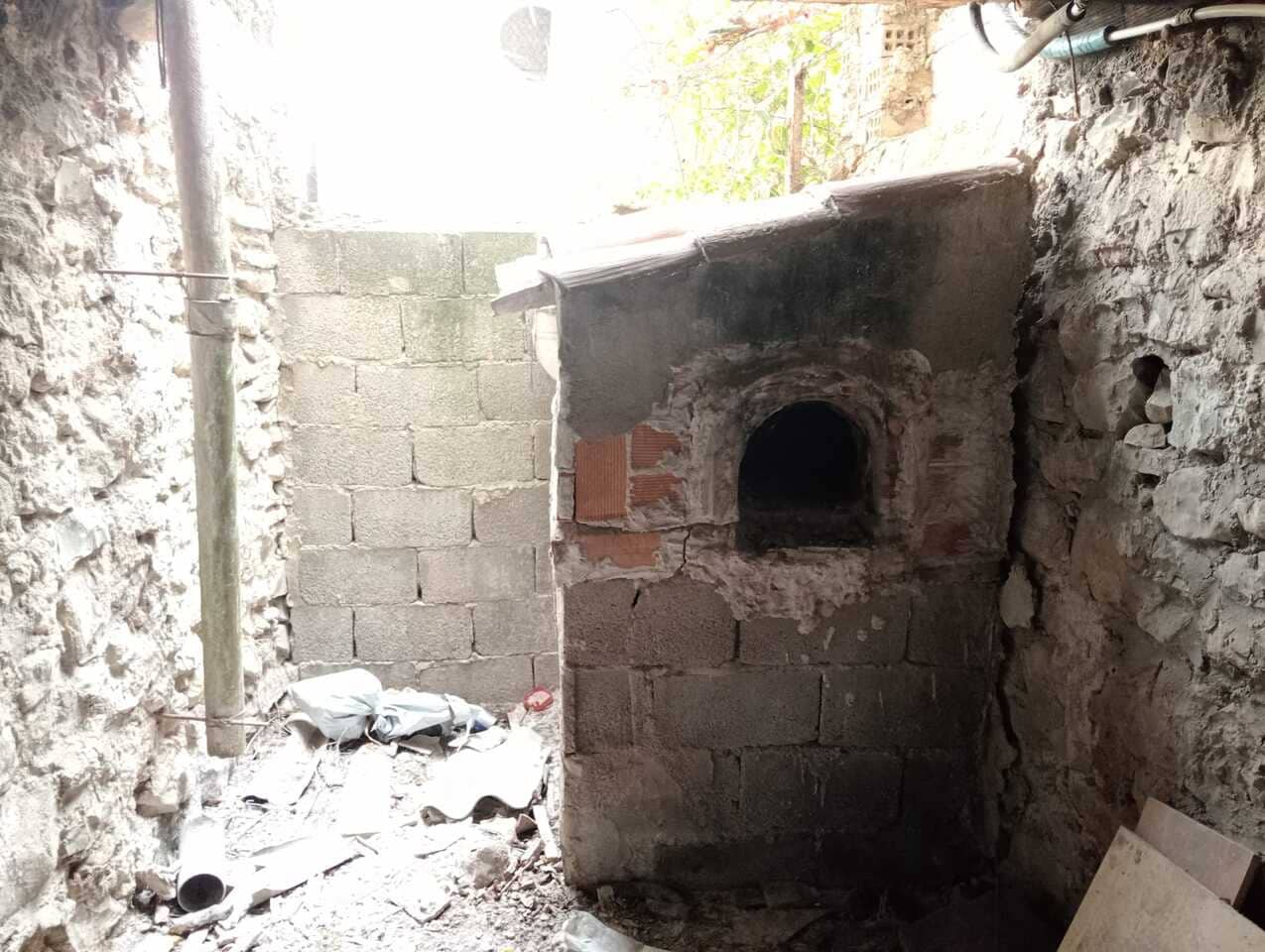 4 bedroom Townhouse for sale in Castell de Castells - € 85,000 (Ref: 9932105)