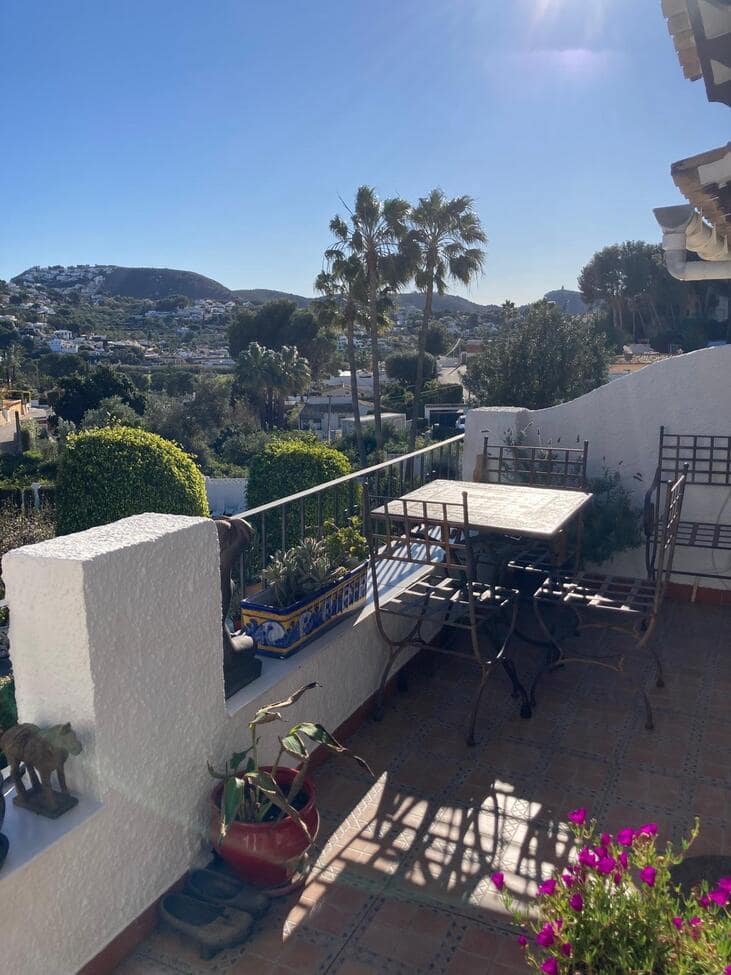 2 sovrum Hus till salu i Moraira med pool - 349 000 € (Ref: 9932107)