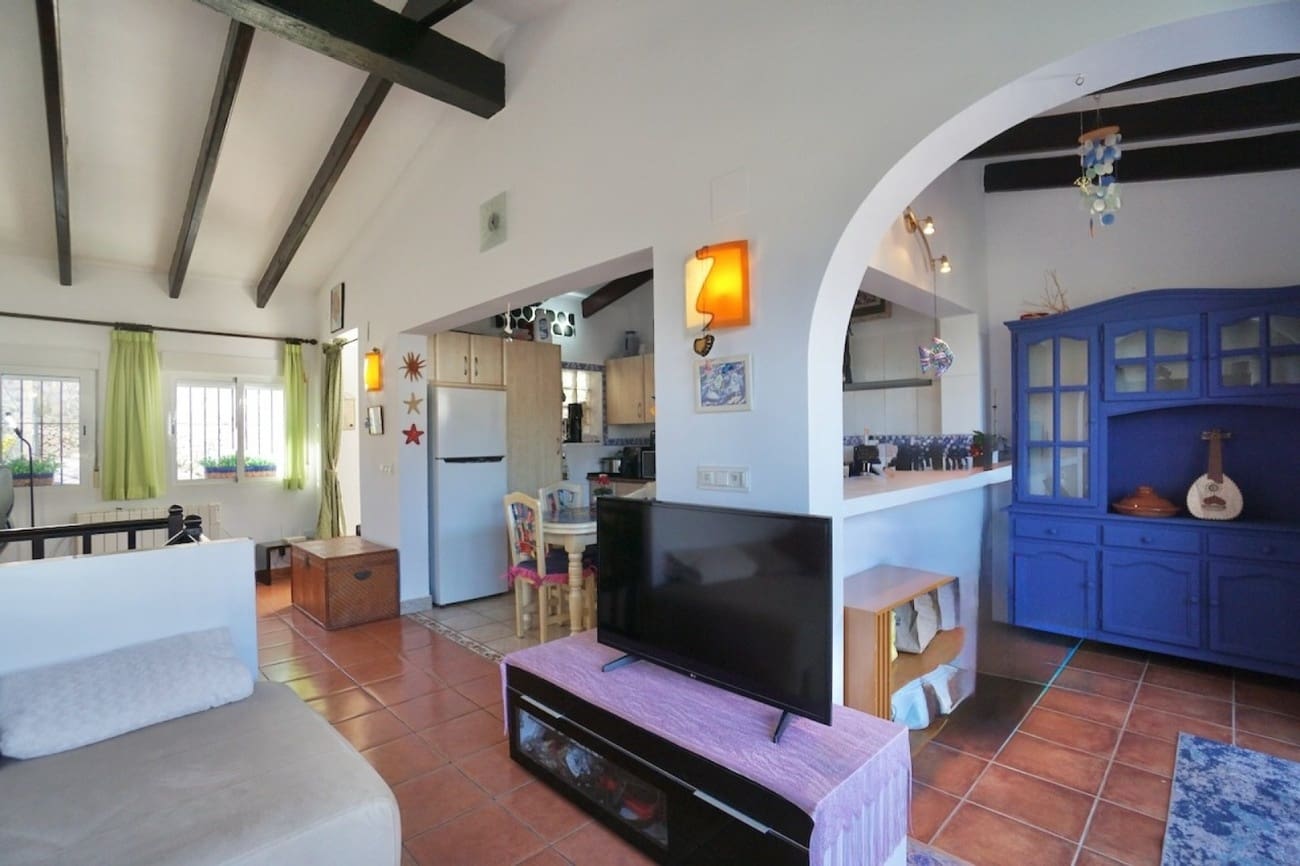 2 sovrum Hus till salu i Moraira med pool - 349 000 € (Ref: 9932107)