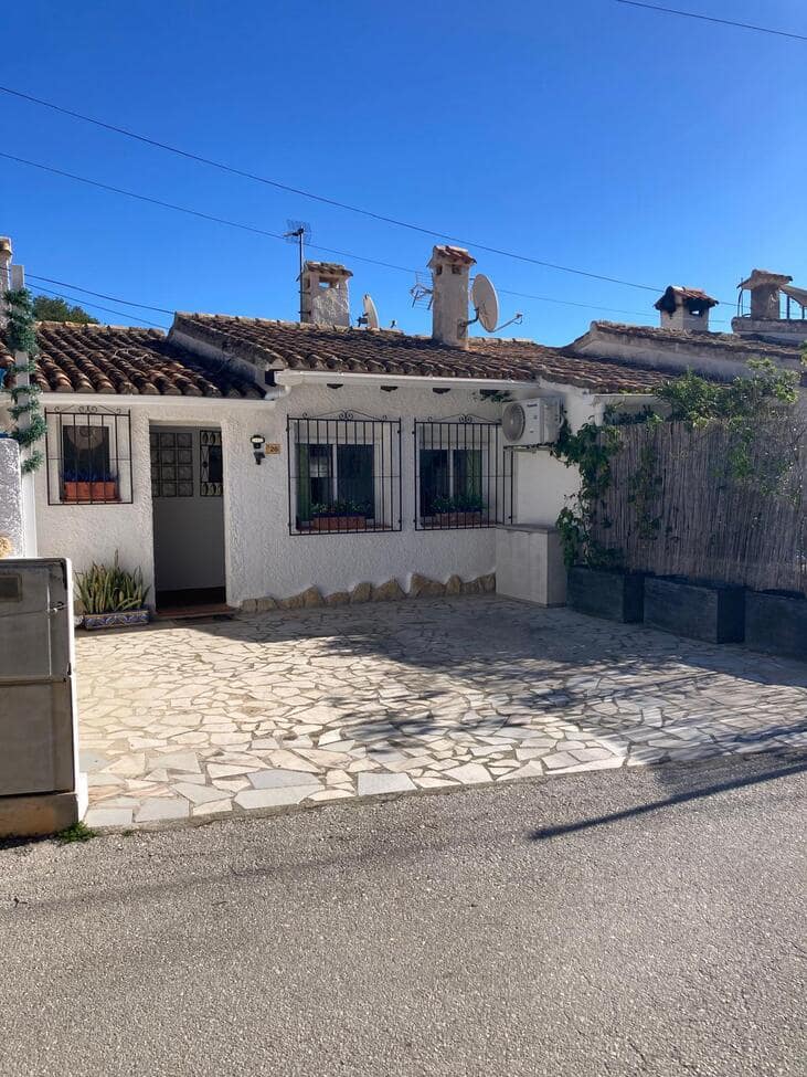 2 sovrum Hus till salu i Moraira med pool - 349 000 € (Ref: 9932107)