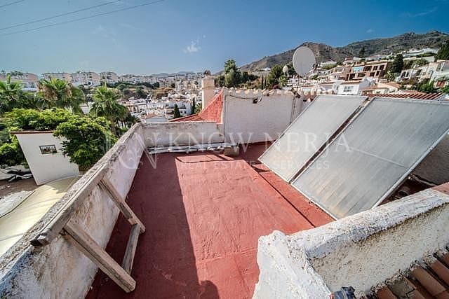 6 quarto Moradia para venda em Nerja com piscina - 590 000 € (Ref: 9207208)