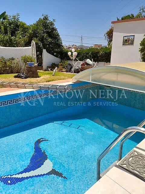 6 quarto Moradia para venda em Nerja com piscina - 590 000 € (Ref: 9207208)